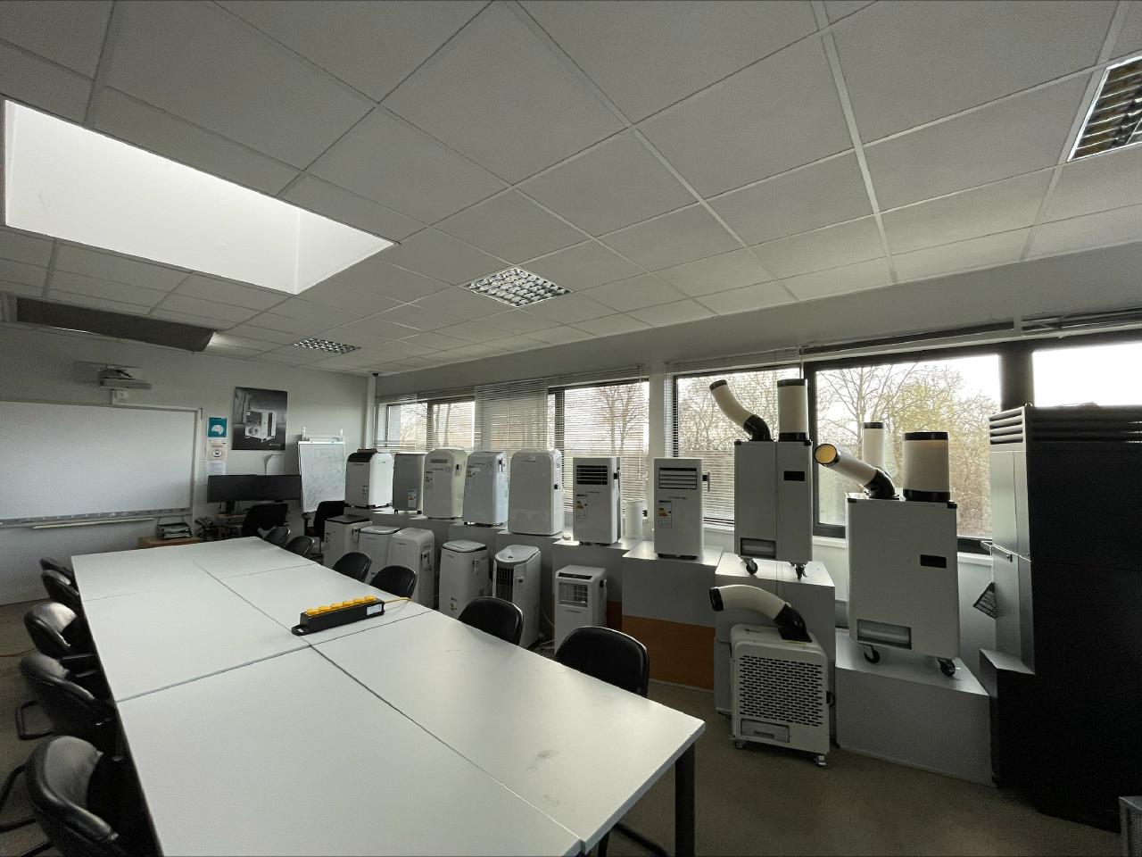 Local d'activité Niederhausbergen 1609m² Location local d'activité Niederhausbergen Bas-Rhin OLACT2420657 5